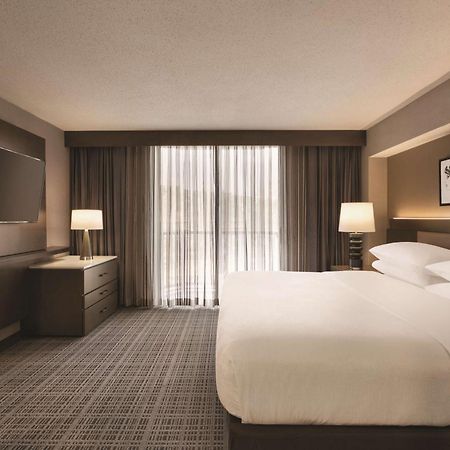 Dumbarton Embassy Suites By Hilton Richmond מראה חיצוני תמונה